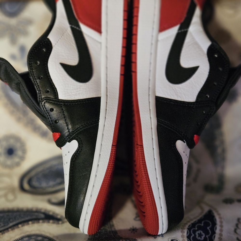 NIKE - Picture 6 of 16